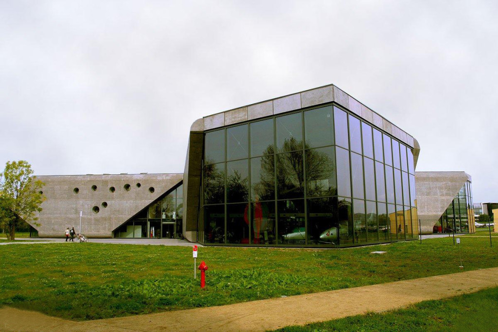 Kraków,_Muzeum_Lotnictwa_Polskiego_-_fotopolska.eu_(137010)